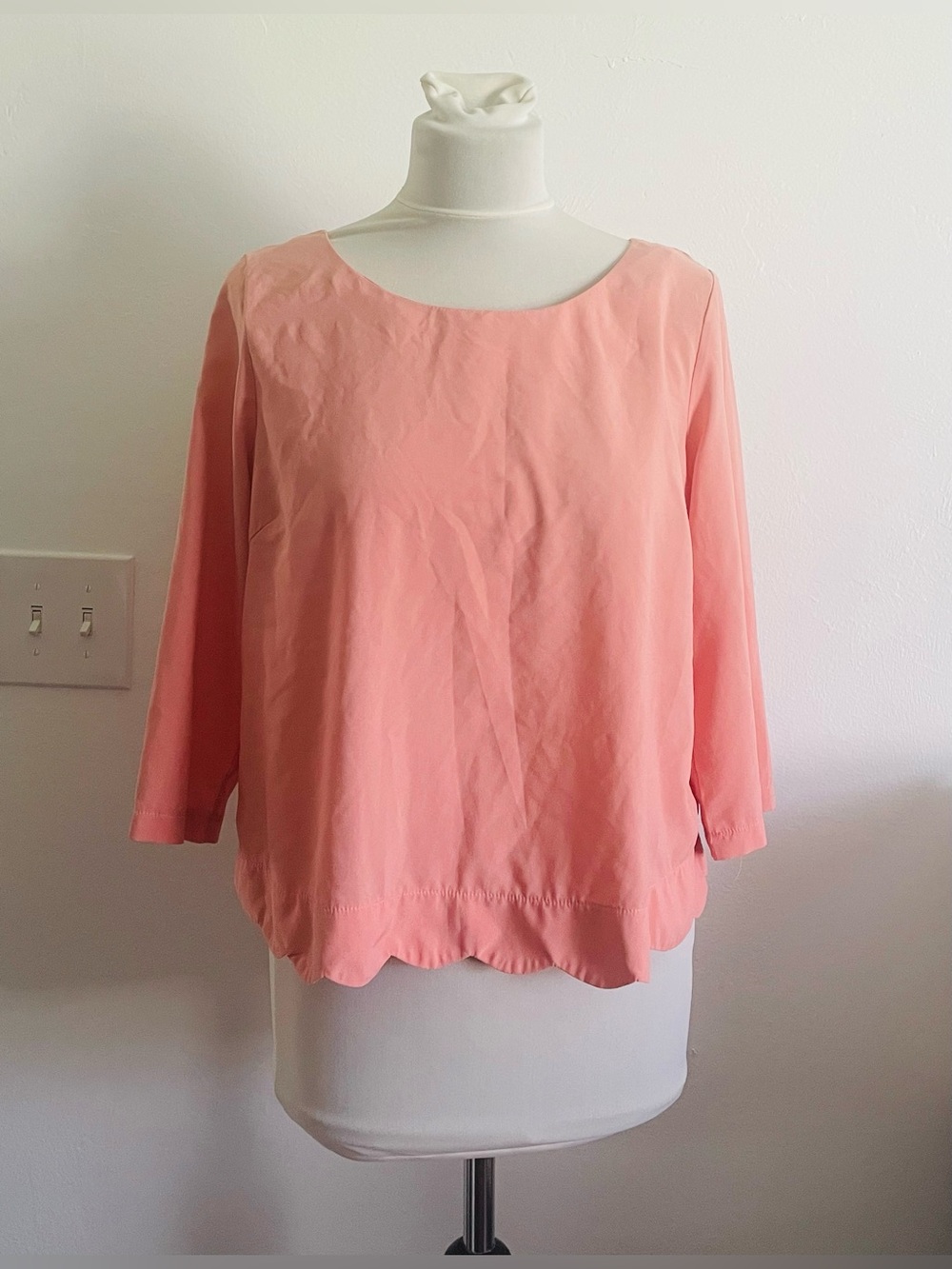 Newbury Kustom Women Top L Blush Pink 3/4 Sleeves Scalloped Hem Silk Blend